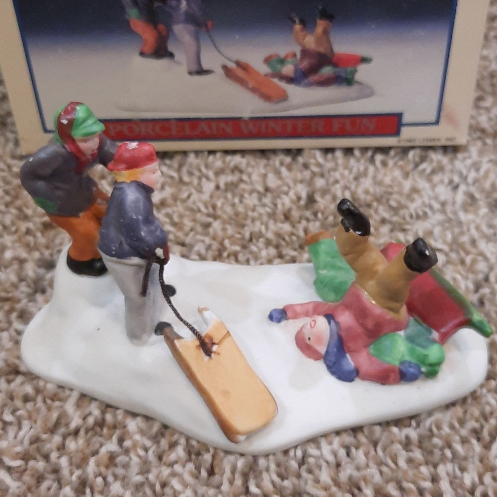 1992 vintage Porcelain figurine